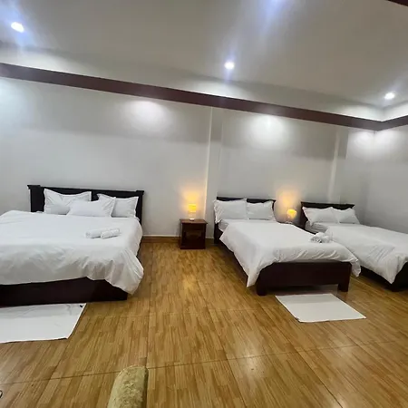 The Leaf Hotel Sr